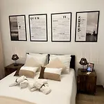 Casa Rustica Em - Karmea's Βίλα