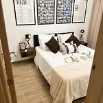 Casa Rustica Em - Karmea's * Λουλέ