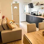 Casa Rustica Em - Karmea's * Λουλέ