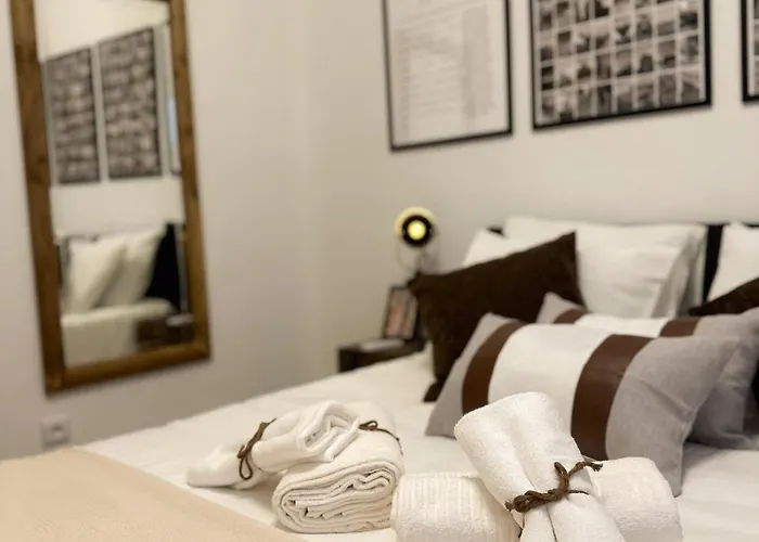 Casa Rustica Em - Karmea's Villa *