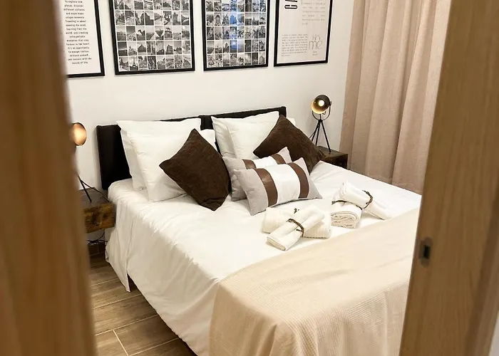 Casa Rustica Em - Karmea's *