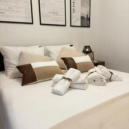 Casa Rustica Em - Karmea's Villa